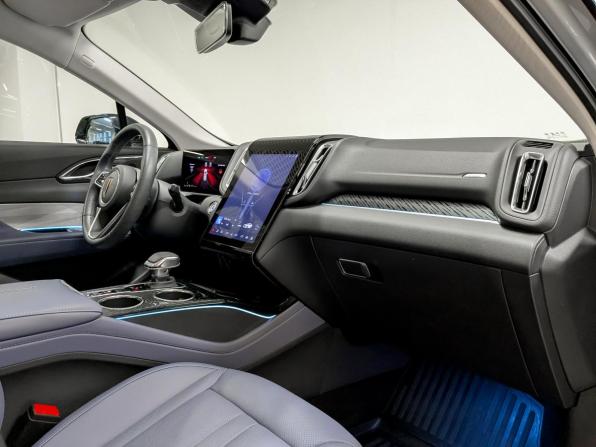 Hongqi HS3 с пробегом 2024 года, цена 2 950 000 рублей, 16944 км, внедорожник, Автокод Объявления