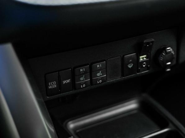 Toyota RAV4 IV (XA40) с пробегом 2014 года, цена 1 699 000 рублей, 278009 км, внедорожник, Автокод Объявления