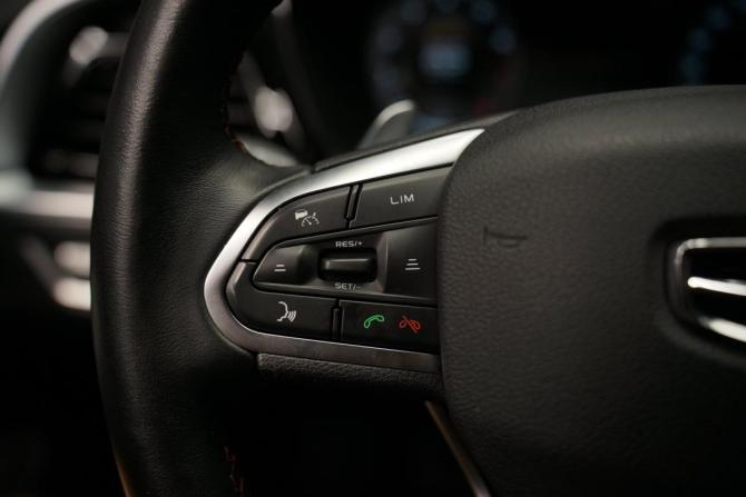 Geely Tugella I Рестайлинг с пробегом 2023 года, цена 3 190 000 рублей, 30000 км, внедорожник, Автокод Объявления