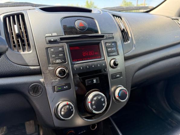 Kia Cerato II с пробегом 2010 года, цена 399 000 рублей, 572000 км, седан, Автокод Объявления