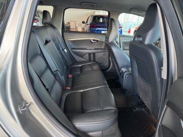 Volvo XC70 II Рестайлинг с пробегом 2016 года, цена 1 755 000 рублей, 288500 км, универсал, Автокод Объявления