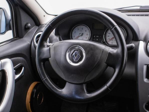 Renault Logan I Рестайлинг с пробегом 2010 года, цена 475 000 рублей, 255074 км, седан, Автокод Объявления