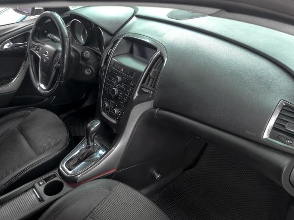 Opel Astra J с пробегом 2010 года, цена 589 900 рублей, 208000 км, универсал, Автокод Объявления
