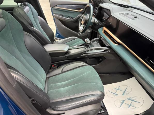 Geely Monjaro I с пробегом 2022 года, цена 2 945 000 рублей, 72100 км, внедорожник, Автокод Объявления