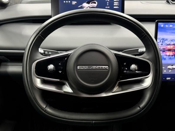 Exeed Exlantix ET с пробегом 2025 года, цена 5 799 900 рублей, 8104 км, внедорожник, Автокод Объявления