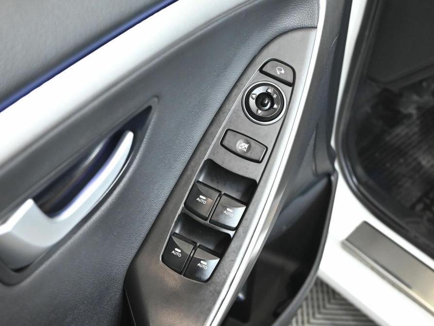 Hyundai i30 II Рестайлинг Екатеринбург  - изображение 15