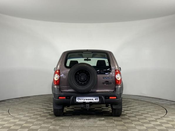 Chevrolet Niva I Рестайлинг с пробегом 2018 года, цена 850 000 рублей, 78200 км, внедорожник, Автокод Объявления