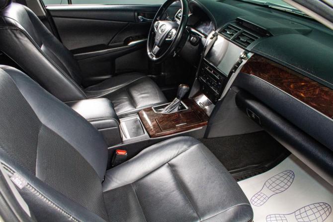 Toyota Camry VII (XV50) Рестайлинг 2 с пробегом 2017 года, цена 2 039 000 рублей, 164750 км, седан, Автокод Объявления