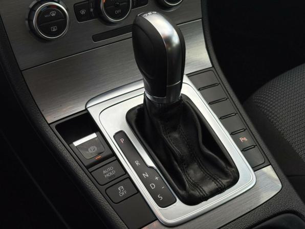 Volkswagen Passat B7 с пробегом 2012 года, цена 1 030 000 рублей, 263625 км, седан, Автокод Объявления