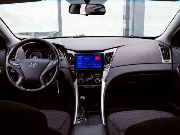 Hyundai Sonata VI (YF) с пробегом 2011 года, цена 999 000 рублей, 234345 км, седан, Автокод Объявления