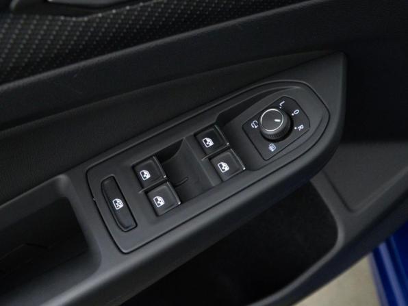 Volkswagen Golf R VIII с пробегом 2021 года, цена 5 846 900 рублей, 52341 км, хэтчбек, Автокод Объявления
