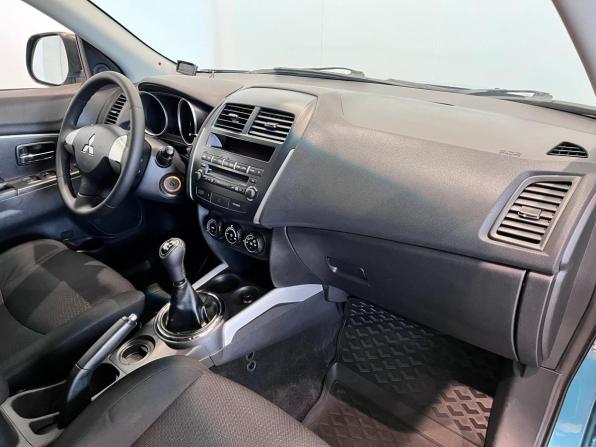 Mitsubishi ASX I с пробегом 2011 года, цена 1 090 000 рублей, 170308 км, внедорожник, Автокод Объявления