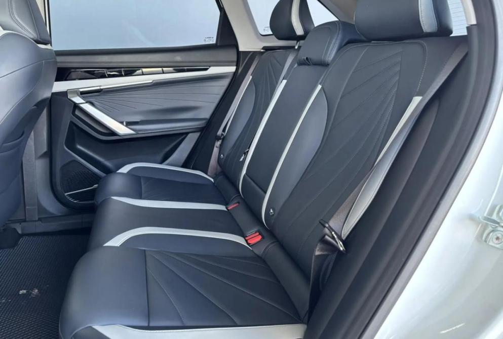 Geely Atlas II Киров  - изображение 15