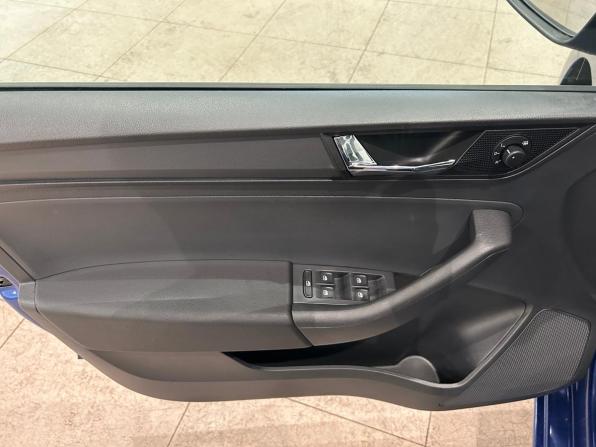 Skoda Rapid I Рестайлинг с пробегом 2018 года, цена 919 000 рублей, 94137 км, лифтбек, Автокод Объявления