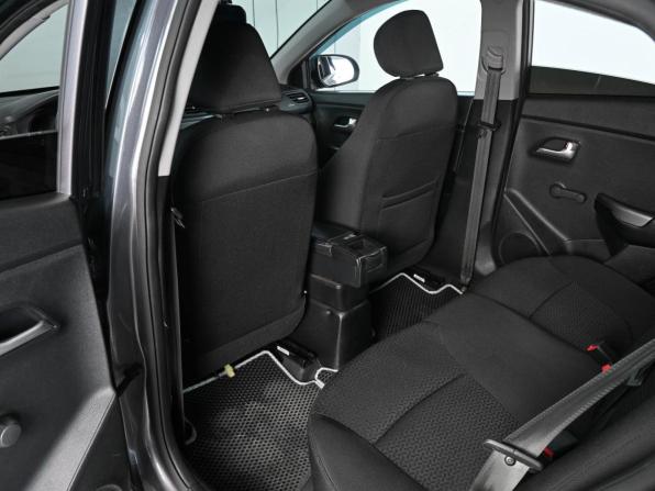 Kia Rio III Рестайлинг с пробегом 2017 года, цена 1 319 000 рублей, 142162 км, седан, Автокод Объявления