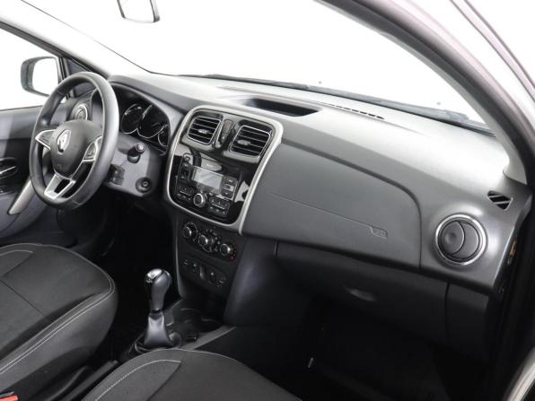 Renault Logan II Рестайлинг с пробегом 2019 года, цена 1 100 000 рублей, 61983 км, седан, Автокод Объявления