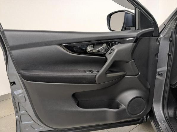 Nissan Qashqai II с пробегом 2018 года, цена 1 550 000 рублей, 76705 км, внедорожник, Автокод Объявления