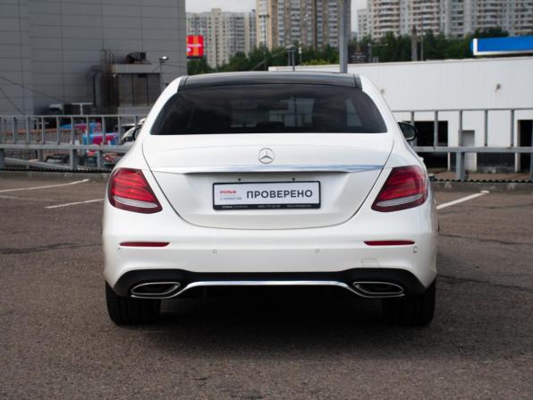 Mercedes-Benz E-Класс V (W213 S213 C238) с пробегом 2018 года, цена 3 798 000 рублей, 95099 км, седан, Автокод Объявления