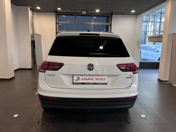 Volkswagen Tiguan II с пробегом 2017 года, цена 2 449 000 рублей, 167507 км, внедорожник, Автокод Объявления