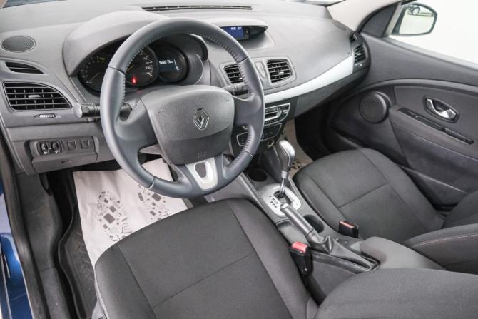 Renault Megane III с пробегом 2011 года, цена 549 000 рублей, 266013 км, хэтчбек, Автокод Объявления