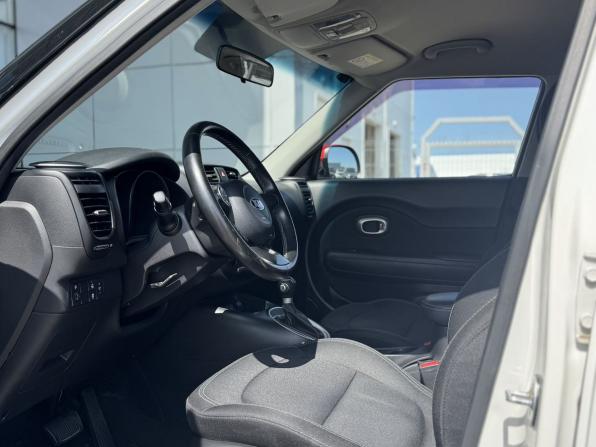 Kia Soul II Рестайлинг с пробегом 2017 года, цена 1 525 000 рублей, 86948 км, хэтчбек, Автокод Объявления
