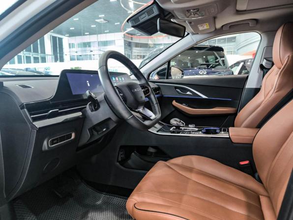 Omoda C5 I с пробегом 2023 года, цена 2 050 000 рублей, 44251 км, внедорожник, Автокод Объявления
