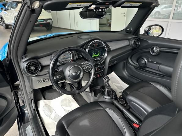 Mini Cabrio III с пробегом 2017 года, цена 1 930 000 рублей, 83581 км, кабриолет, Автокод Объявления