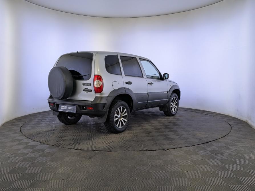 Chevrolet Niva I Рестайлинг Москва  - изображение 5