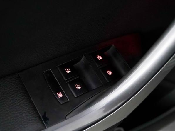 Opel Astra J Рестайлинг с пробегом 2013 года, цена 919 400 рублей, 182417 км, хэтчбек, Автокод Объявления