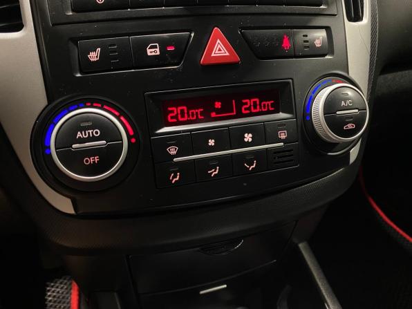 Kia Ceed I Рестайлинг с пробегом 2011 года, цена 835 000 рублей, 173700 км, хэтчбек, Автокод Объявления