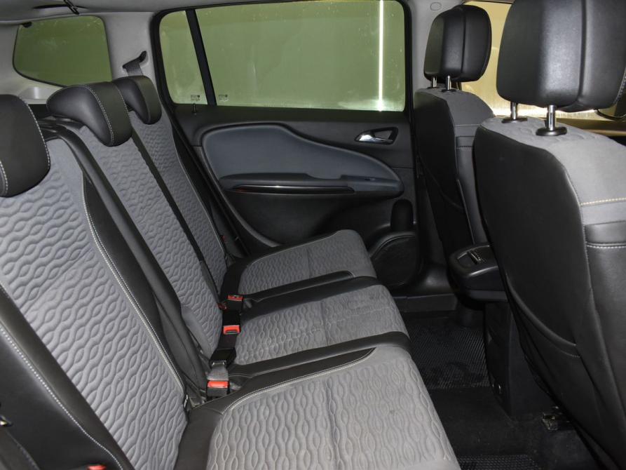 Opel Zafira C Москва  - изображение 11