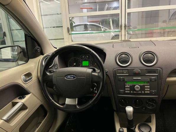 Ford Fusion I Рестайлинг с пробегом 2006 года, цена 350 000 рублей, 123964 км, хэтчбек, Автокод Объявления