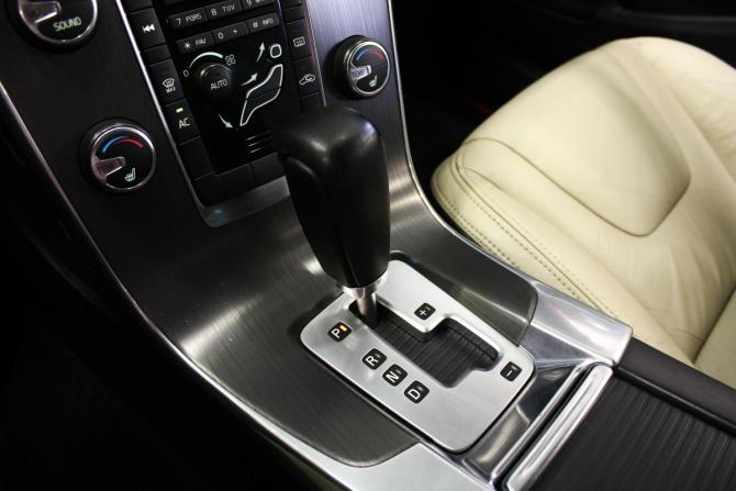 Volvo S60 II с пробегом 2010 года, цена 150 000 рублей, 177630 км, седан, Автокод Объявления