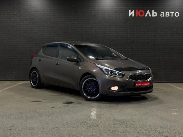 Kia Ceed II с пробегом 2015 года, цена 780 000 рублей, 88295 км, хэтчбек, Автокод Объявления