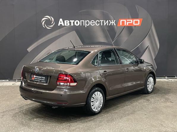 Volkswagen Polo V Рестайлинг с пробегом 2016 года, цена 1 170 000 рублей, 41797 км, седан, Автокод Объявления