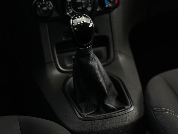 Ford Fiesta Mk6 Рестайлинг с пробегом 2016 года, цена 770 000 рублей, 164084 км, седан, Автокод Объявления
