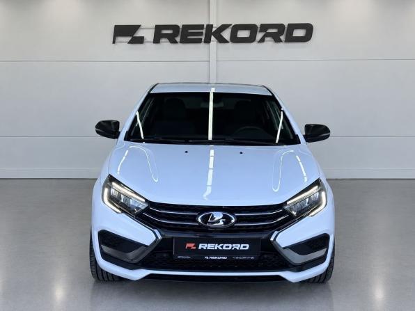 Lada (ВАЗ) Vesta I Рестайлинг (NG) с пробегом 2024 года, цена 1 299 000 рублей, 50150 км, седан, Автокод Объявления