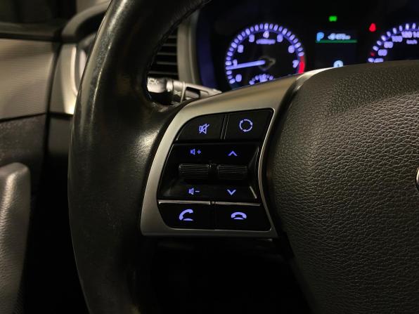 Hyundai Sonata VII (LF) Рестайлинг с пробегом 2018 года, цена 1 900 000 рублей, 138859 км, седан, Автокод Объявления