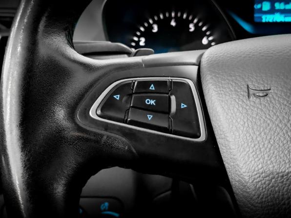 Ford Kuga II Рестайлинг с пробегом 2017 года, цена 1 490 000 рублей, 172633 км, внедорожник, Автокод Объявления