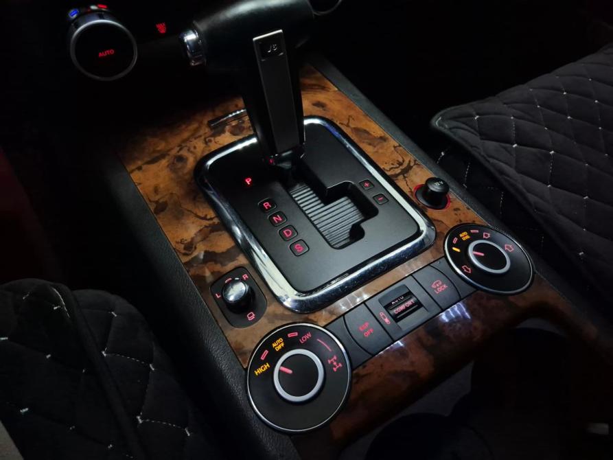 Volkswagen Touareg I Рестайлинг Альметьевск  - изображение 23
