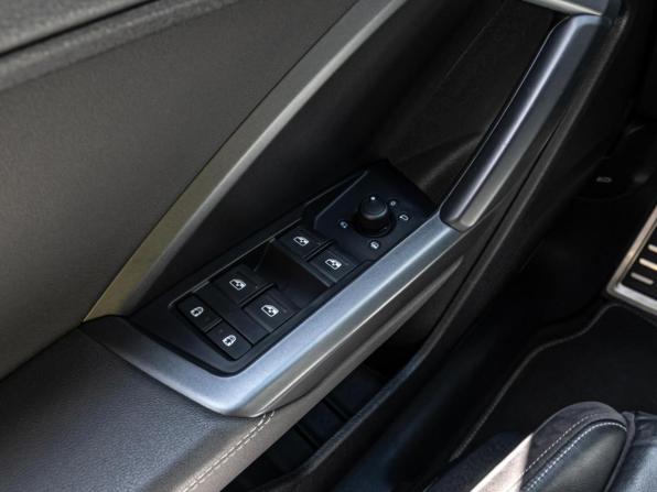 Audi Q3 II (F3) с пробегом 2019 года, цена 3 270 000 рублей, 145214 км, внедорожник, Автокод Объявления