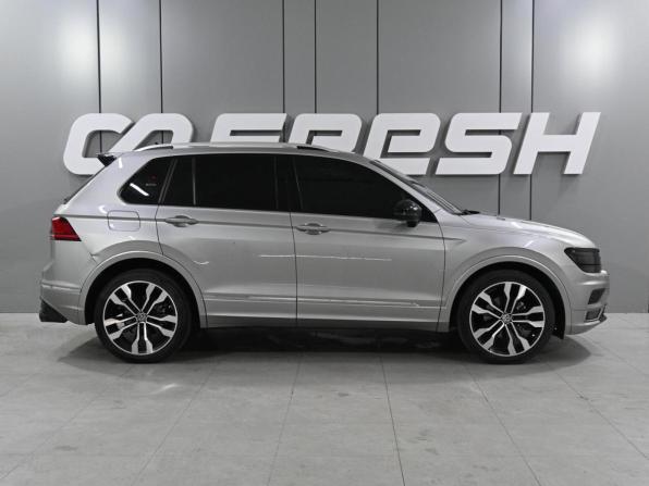 Volkswagen Tiguan II с пробегом 2018 года, цена 2 719 000 рублей, 189452 км, внедорожник, Автокод Объявления
