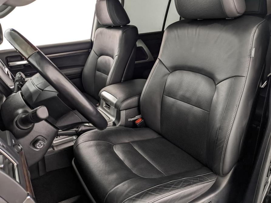 Toyota Land Cruiser 200 Series Рестайлинг 2 Москва  - изображение 20