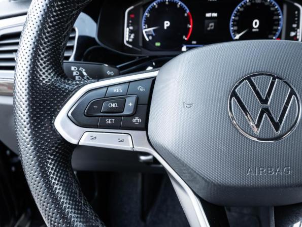 Volkswagen Polo VI с пробегом 2022 года, цена 1 615 000 рублей, 125344 км, лифтбек, Автокод Объявления