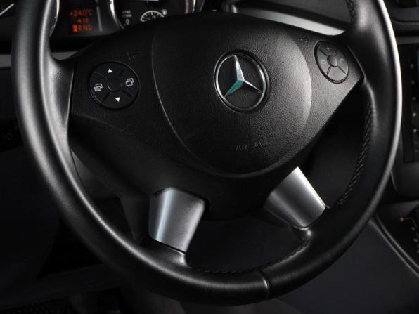 Mercedes-Benz Viano I (W639) Рестайлинг с пробегом 2012 года, цена 2 669 000 рублей, 242720 км, минивэн, Автокод Объявления
