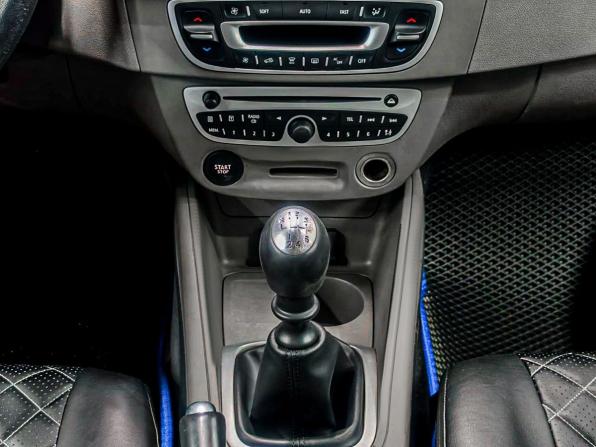 Renault Megane III с пробегом 2009 года, цена 569 900 рублей, 203000 км, хэтчбек, Автокод Объявления