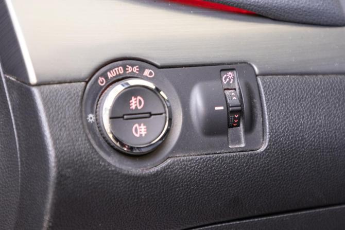 Opel Mokka I с пробегом 2014 года, цена 979 000 рублей, 208000 км, внедорожник, Автокод Объявления