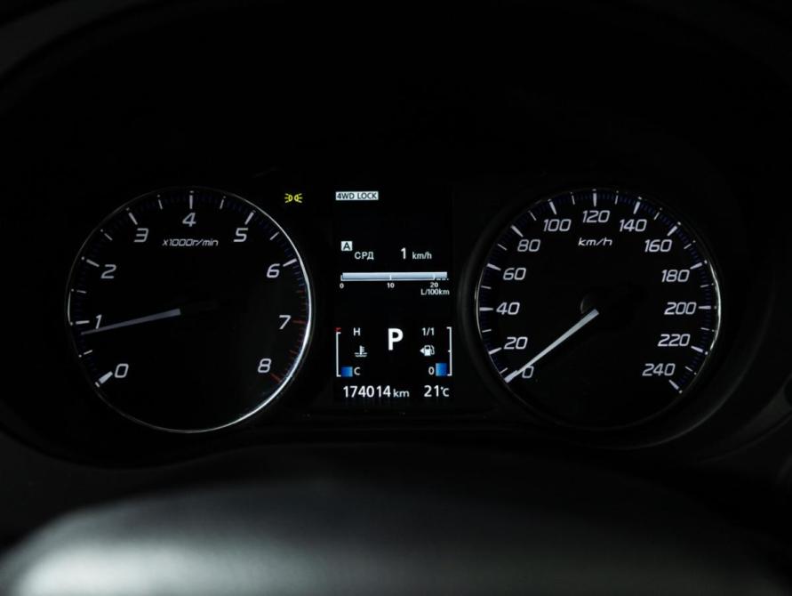 Mitsubishi Outlander III Рестайлинг 2 Санкт-Петербург  - изображение 12