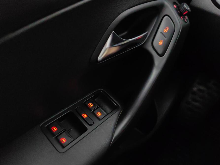 Volkswagen Polo V Рестайлинг Подольск  - изображение 23