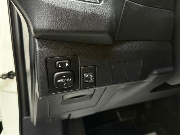 Toyota Corolla XI (E160 E170 E180) с пробегом 2014 года, цена 1 375 000 рублей, 142611 км, седан, Автокод Объявления